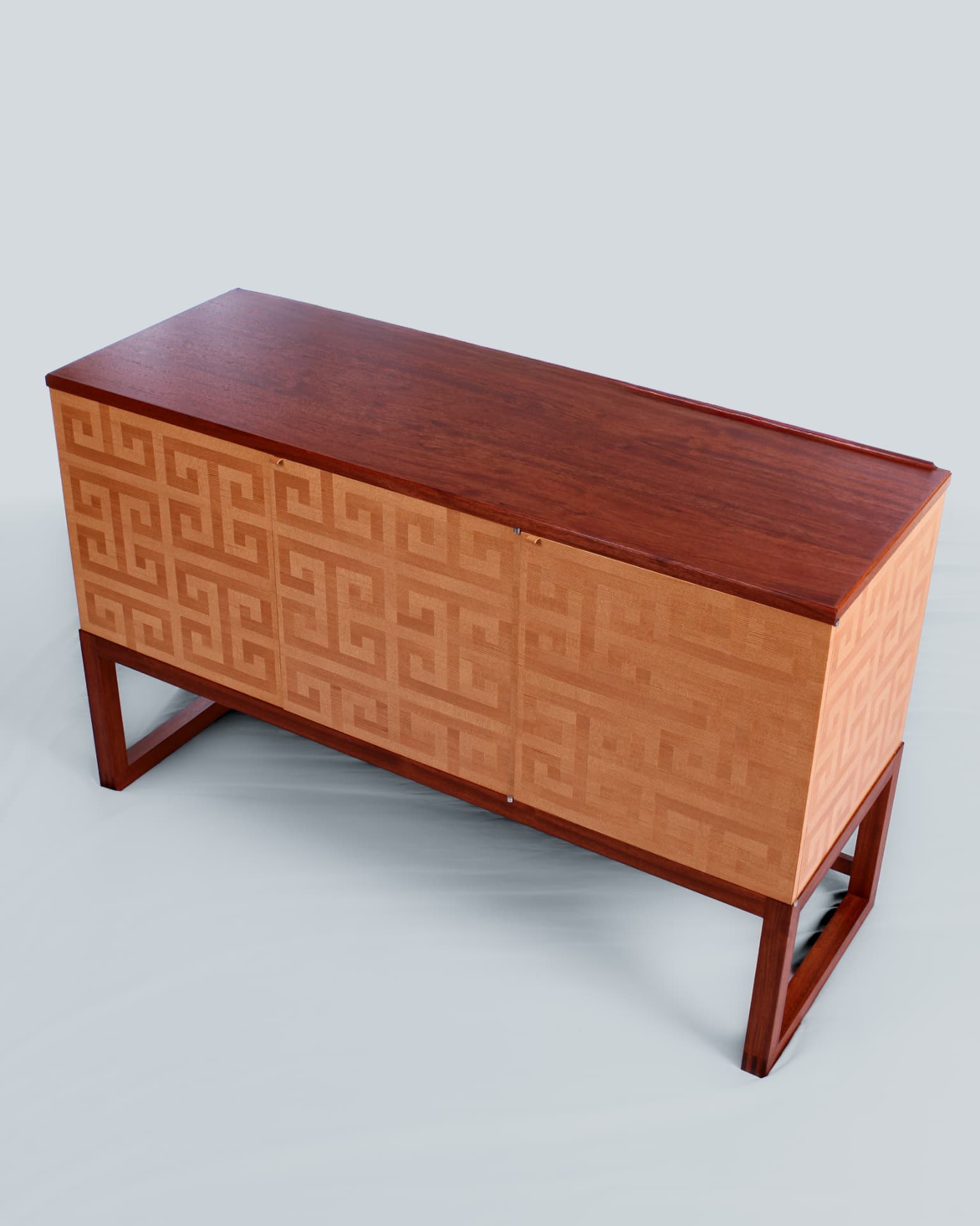 GK2 Credenza — view 9