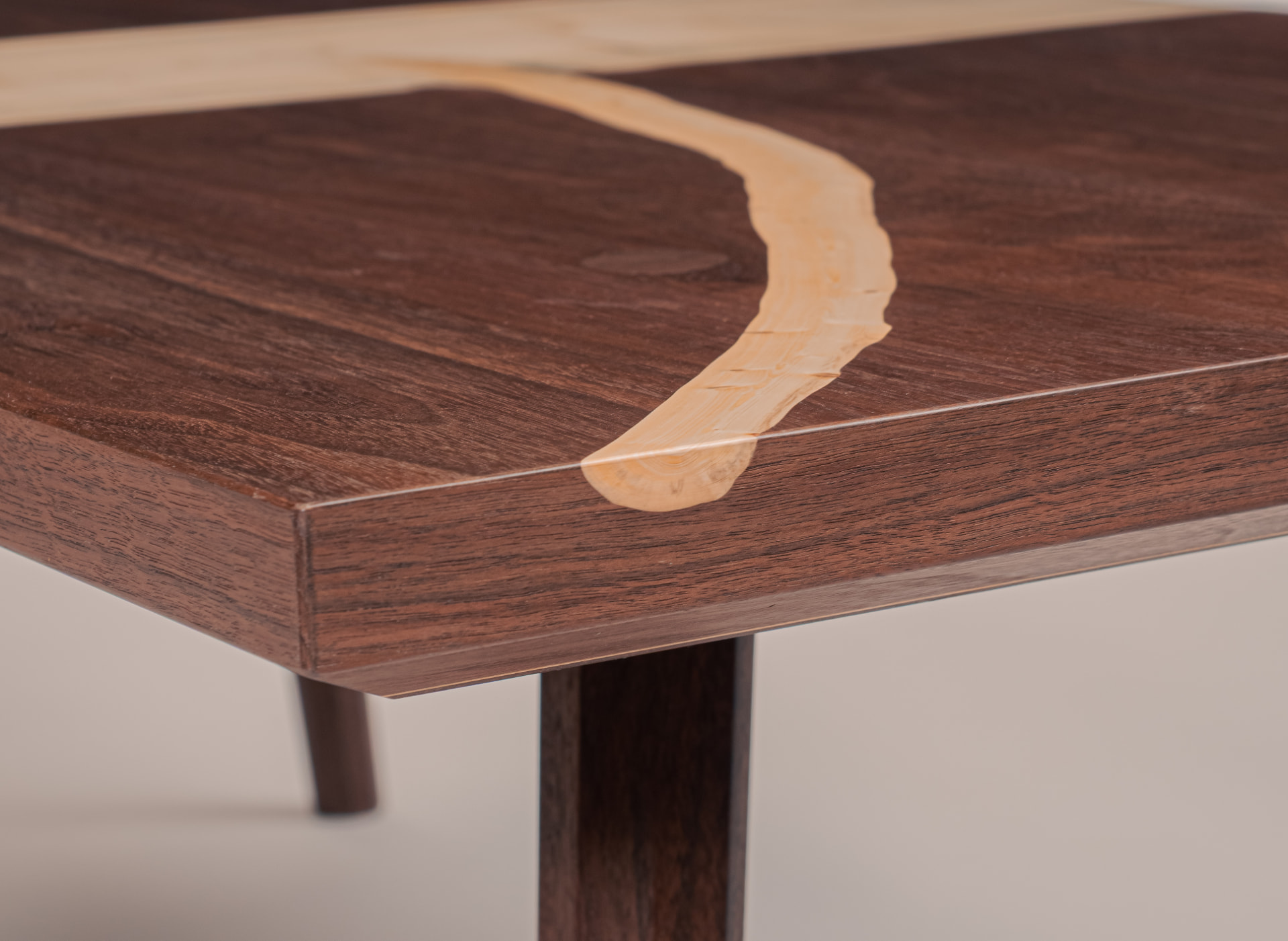 Commissioned cabinetry by Laël Gordon