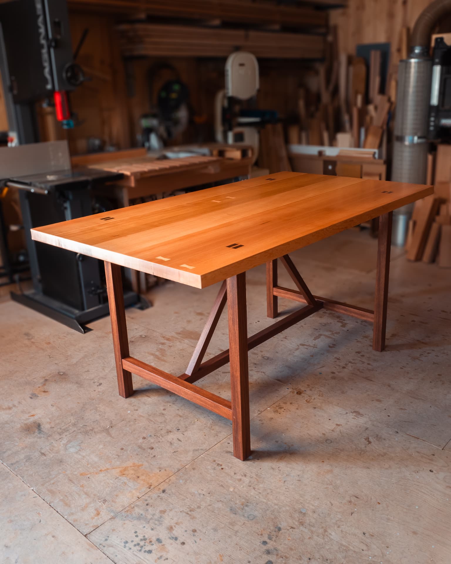 KL Dining Table — view 2