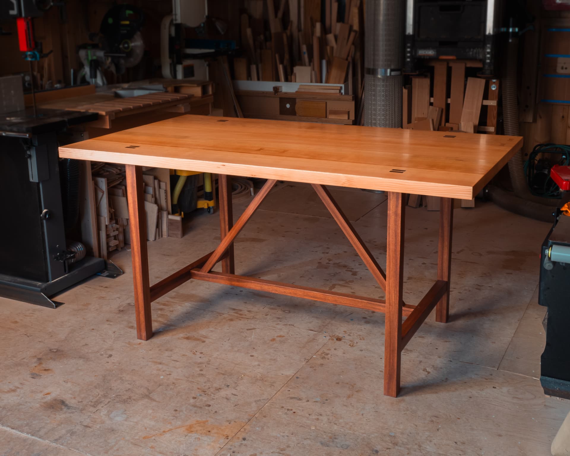 KL Dining Table — view 1