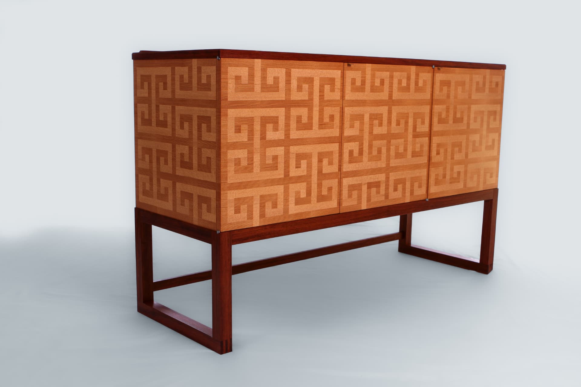 GK2 Credenza