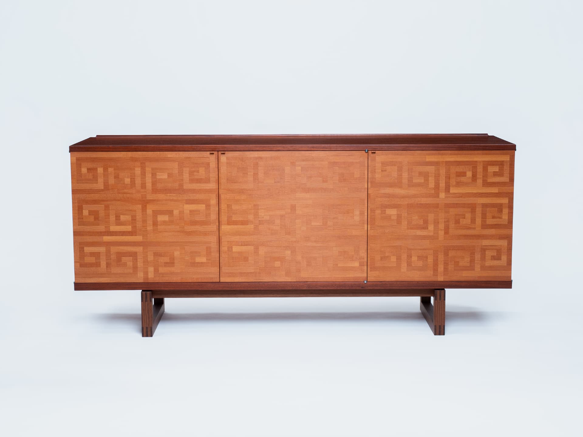 GK3 Credenza — view 3